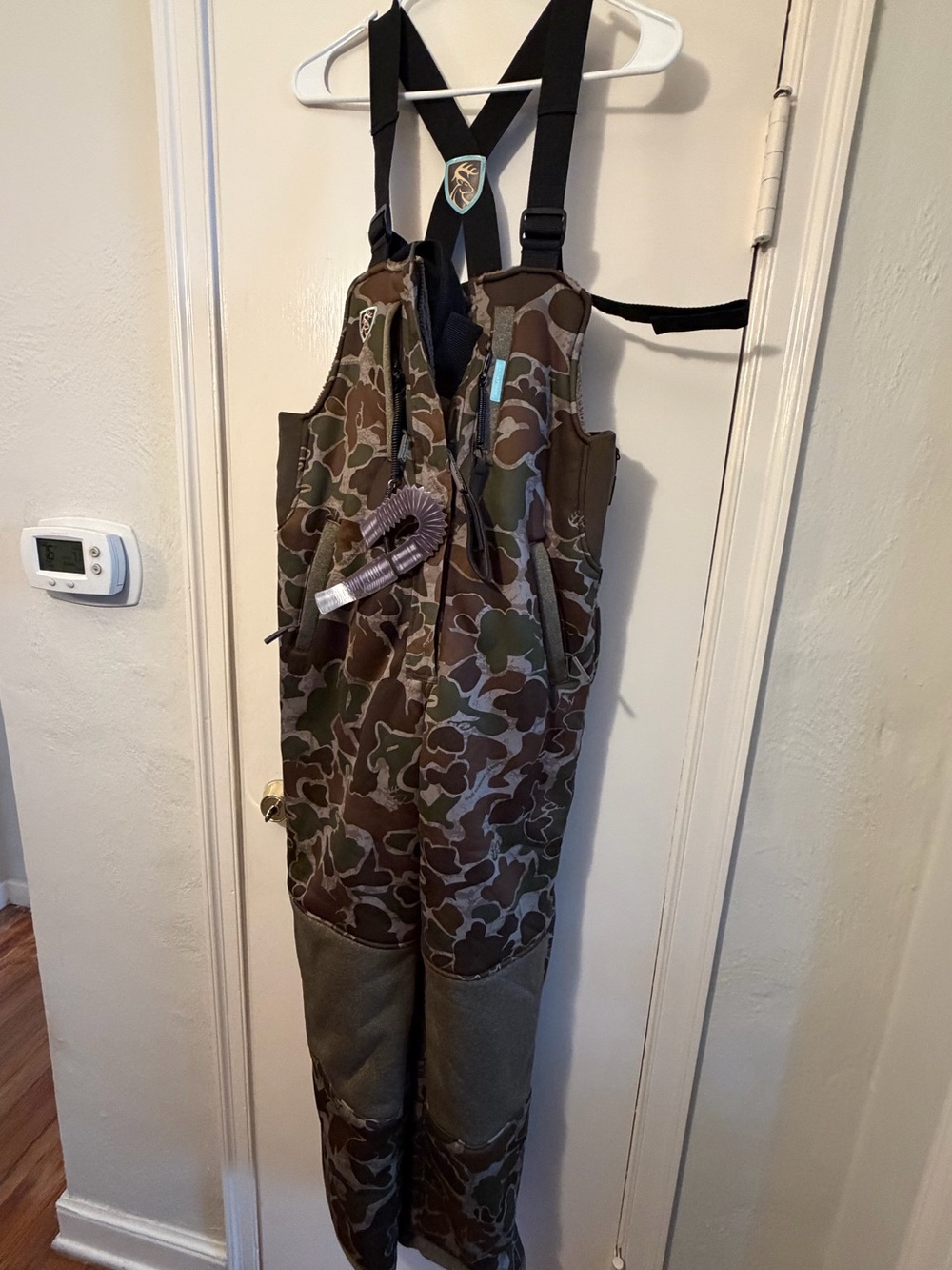 Non-Typical by Drake Camo Hunting Bib Overalls Size S Active Shell
